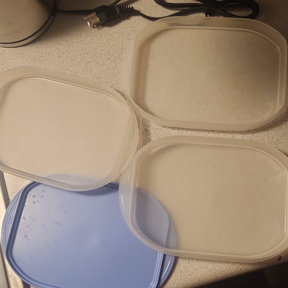 Stackable Blue and White Food Storage Containers - Picture 3 of 5